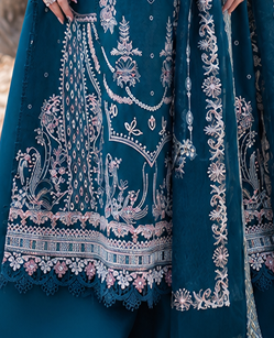 EMERALD GREEN LUXURY AARI EMBROIDERED KARANDI SET